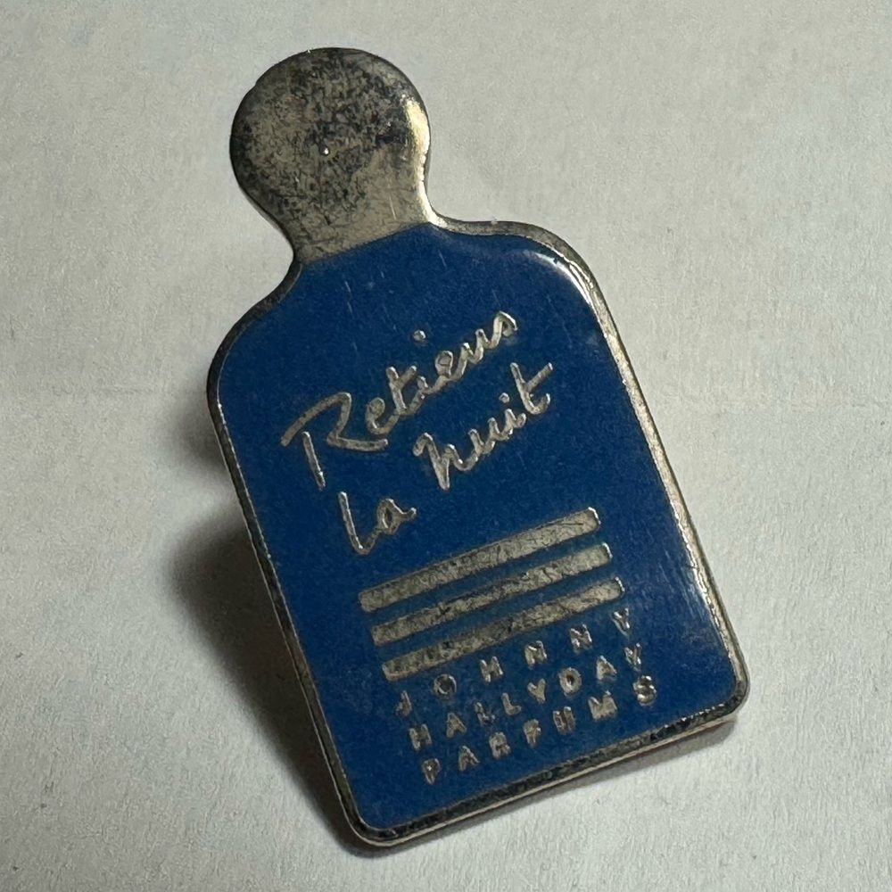 vintage blue silver Johnny Hallyday's "Retiens La Nuit" bottle lapel pin